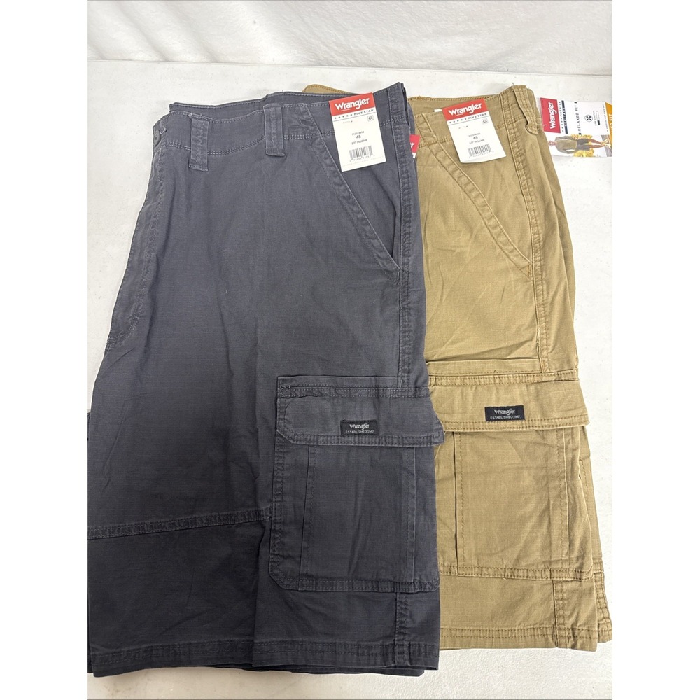 Lot Of 2 Pairs Mens Wrangler Cargo Shorts  Relaxed Fit Charcoal & Khaki Size 48